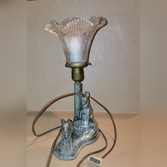VINTAGE GERMAN SHEPHERDS 14" METAL TABLE LAMP - Picture 2 of 10